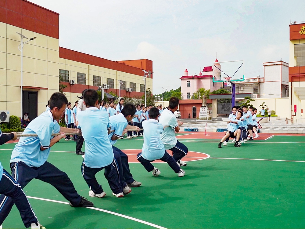 云南迪庆正规教育不听话孩子学校联系电话